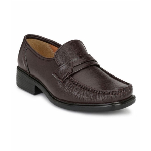 Fentacia Slip On Non-Leather Brown Formal Shoes - None