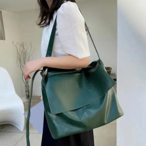 Shoulder Bag-Green 3 / 33*41*14 Centimeter