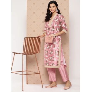 Women Floral Printed Regular Kurta with Trousers