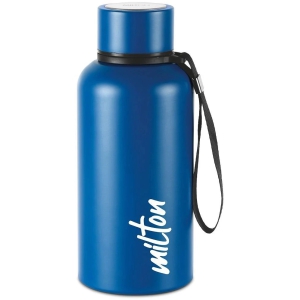 Milton Aura 500 Thermosteel Bottle, 520 ml, Dark Blue | 24 Hours Hot and Cold | Easy to Carry | Rust & Leak Proof | Tea | Coffee | Office| Gym | Home | Kitchen | Hiking | Trekking | Travel B