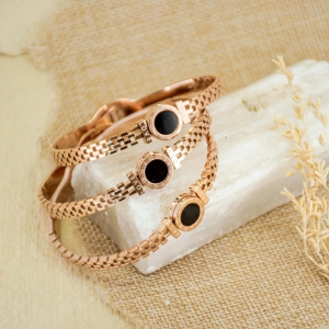 Black Roman Bangle-Rosegold