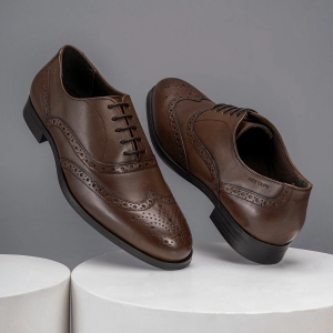 RedTape Formal Oxford Shoes for Men | Real Leather Shoes With Low-cut Pattern