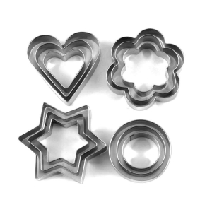 Divinext Stainless Steel Cookie Cutter with 4 Shape - Set of 12 Pieces