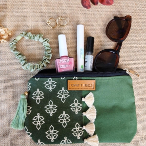 Green Leaf Pouch Bag