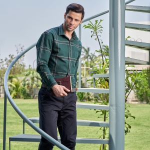 Men Olive Green Casual Shirt with Broad Black Check.-S
