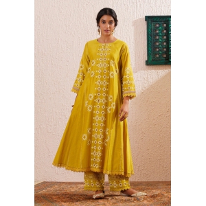 Block printed centre panel flared, side kali kurta set with lace detailing on pants and organza dupatta-5XL