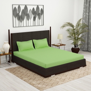 300 TC Green 1 King Size Bedsheet With 2 Pillow Cover-King Bedsheet / Green / 300 TC