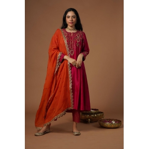 Magenta Brocade Patch Embroidered Kalidaar Kurta Set-S