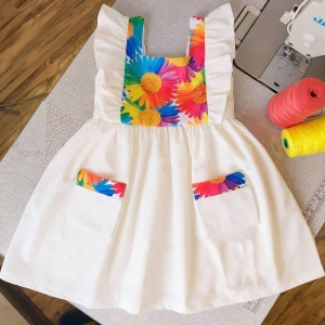 BabyGirl's Stylish Cotton White-Pocket Frocks & Dresses for Kids.-2 to 3 Year