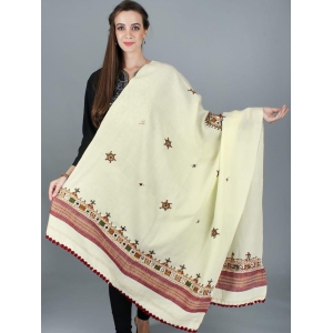 Pear-Sorbet Shawl from Kutch with Embroidered Chakra and Mirrors