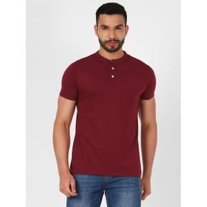 UrbanMark Men Regular Fit Half Sleeves Henley Solid T Shirt - Maroon - None