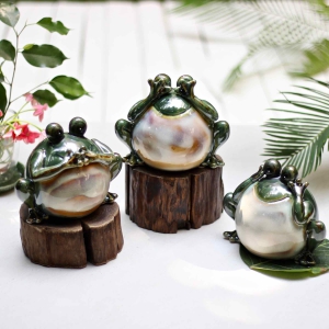 Ceramic Frog Set