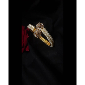 TRENDY PEARL BANGLE-3