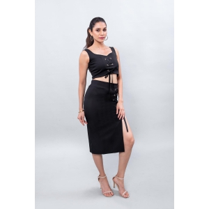 Intertwined Crop Top-Black / XS