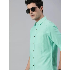 men-slim-fit-solid-casual-shirt