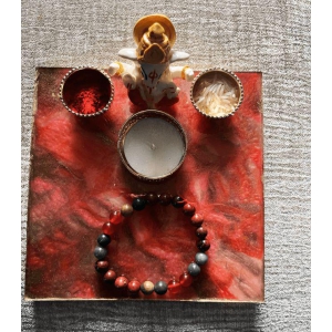 Customized Red square Rakhi Pooja Thalli with Rakhi-Clear Quartz Protection rakhi with pooja thalli