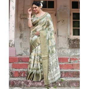 Pure Silk Digitally Printed Saree Weaved With Golden Zari Comes With Tassels