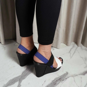 THE EASY TO WEAR PLATFORMS-Black