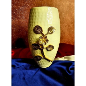 WHITE   VASE WITH CERAMIC FINISH  WITH A GOLDEN FLOWER-WHITE / 10.5X6.5X6 / METAL