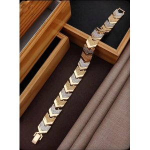 Elegant Gold Diamond Loose Bracelet