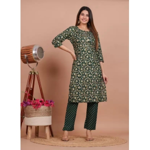 Women Cotton Rayon Kurta and Palazzo Set in green