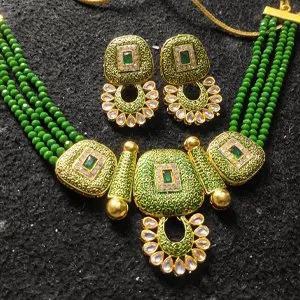 antique-green-jewellery-set