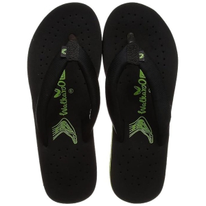 Walkaroo womens Wh3951 Slippers-Black