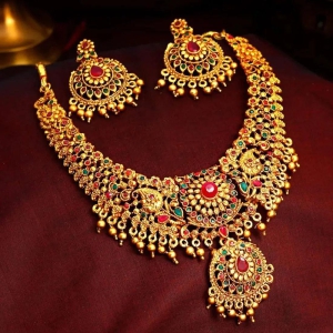 stone-studded-jewellery-set-buy-1