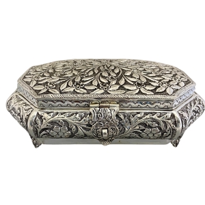 iJuels 925  pure silver dry fruit box for Gifting/personal use. Silver hand carved Dry fruit box