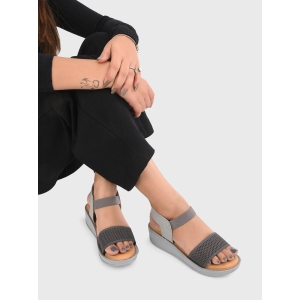 layasa-gray-floater-sandals-none