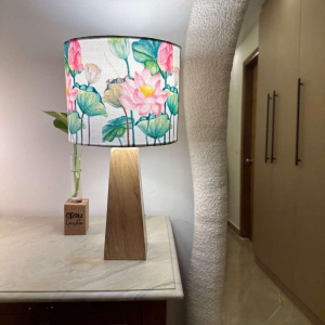 lotus-wooden-shade-lamp-square-base