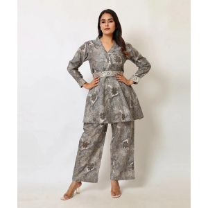 dove-bloom-embroidery-coord-set-s-grey