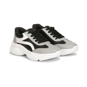 Commander Shoes - Black  Women's Sneakers - None