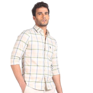 Spread Collar Checked Casual Shirt