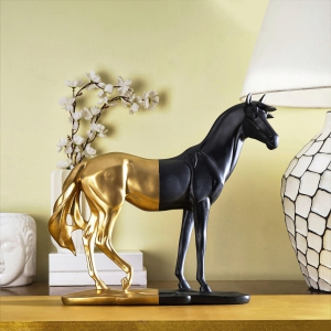 Bold and Majestic Horse Gold-Black