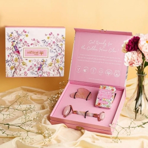 Glow Getter Gift Set With Rose Quartz Face Yoga Roller, Rose Quartz Gua Sha & Nirvana Flower Oil