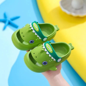 Happy Shark Clogs-Green / 4-5 years/ 17 cm