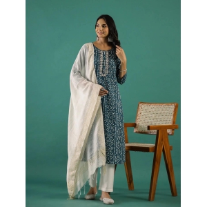 green-white-kurta-set-small