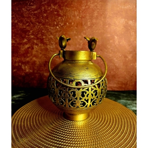 GOLDEN ORB LANTERN-9x7x7 / golden / metal