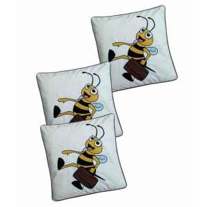 Hugs'n'Rugs White Cotton Cushion Covers - Set Of 3