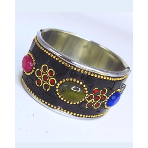 Tibeti Adjustable Bangle