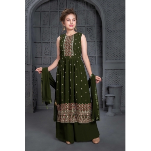 Craftsvilla suits hotsell images with price