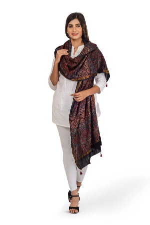 garvi-gurjari-handmade-natural-dyed-ajrakh-printed-stole