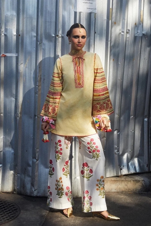 jugnu-by-hussain-rehar-womenwear-ss-24-reverie-m