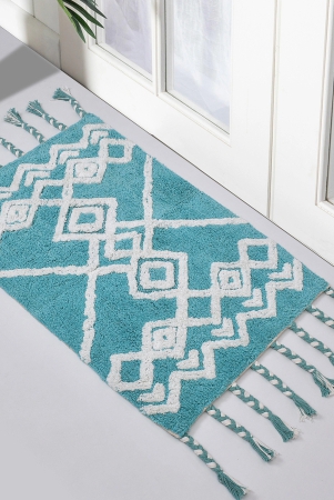 geo-multi-bathmat-aqua