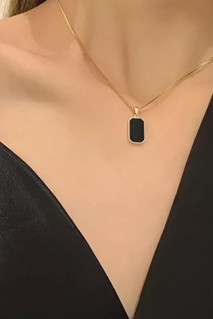 Rounded Rectangle Black Pendant Necklace
