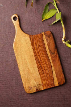 acacia-wood-chopping-board-with-side-handle