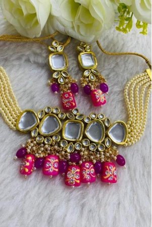 Kunti - Traditional Kundan Choker Necklace & Earrings Set-Pink