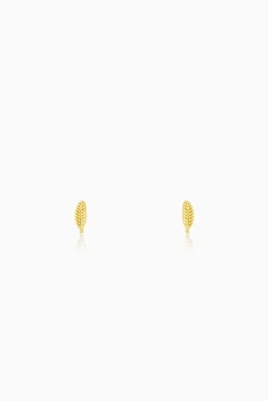 golden-alluring-stud-earrings