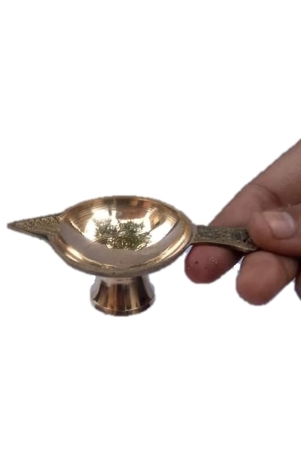 mii-art-brass-single-traditonal-arti-diya-oil-lamp-pooja-deepak-with-handle-for-pooja-pital-ka-diyasize-9cmpack-of-1-pcs